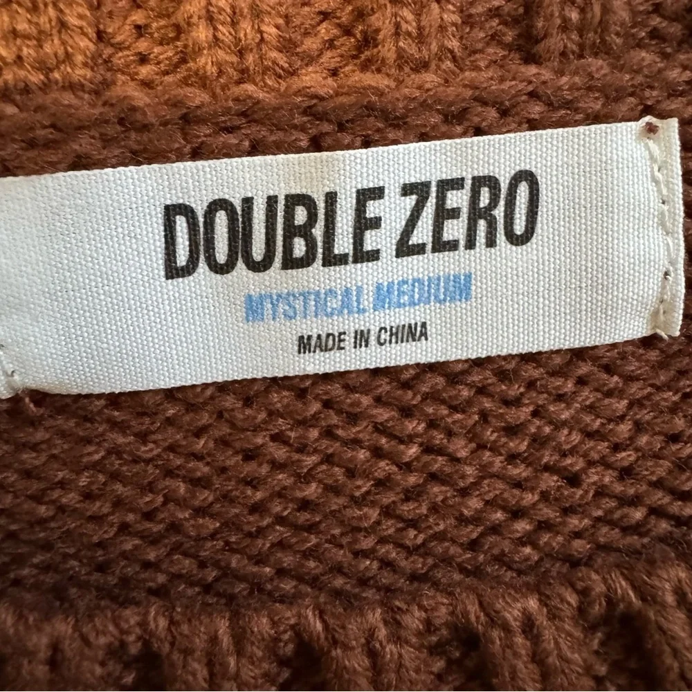Double Zero Women Brown Long Sleeves Cozy Cropped Relaxed Sweater Size Medium‎